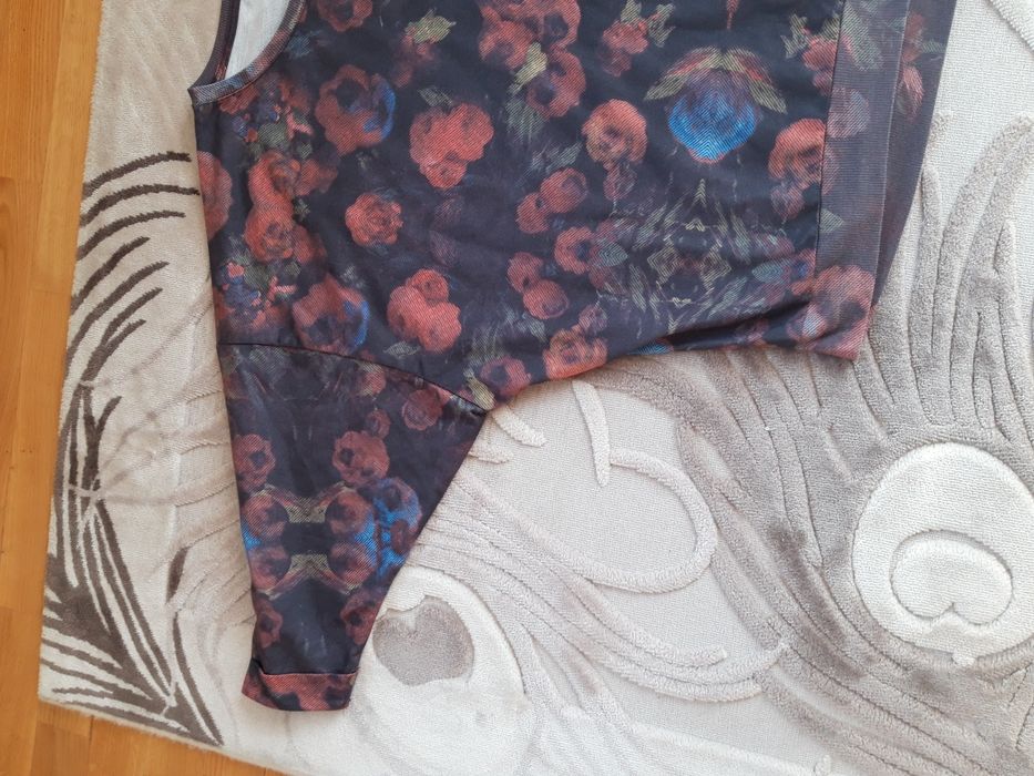 Bluza kolorowa .