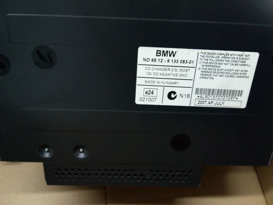 Caixa cds bmw serie 1e87 e82 e88  serie 3 e90 e91 e92