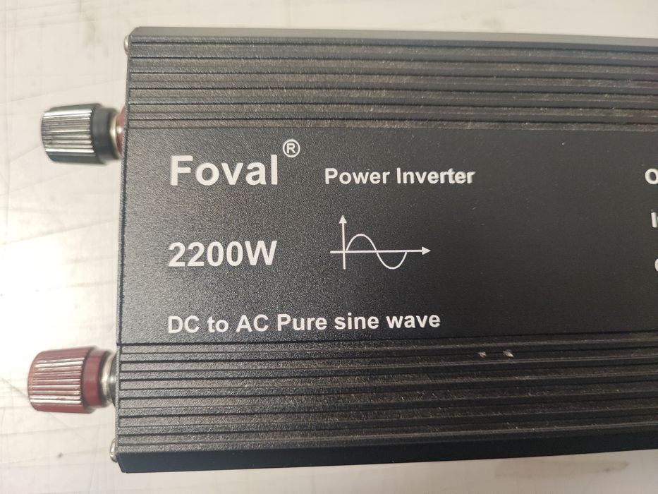 Inversor de Corrente Foval 2200W (12V → 220V) – Onda Pura