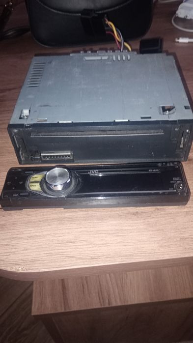 Автомагнитола JVC R301