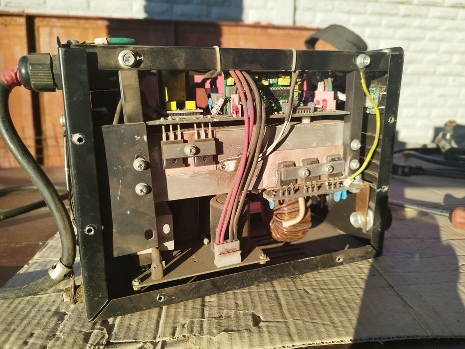 Сварочный инвертор ИСА -160Т.