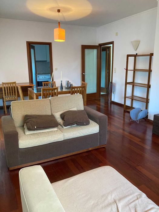 Apartamento T1, mobilado nas traseiras do IPO