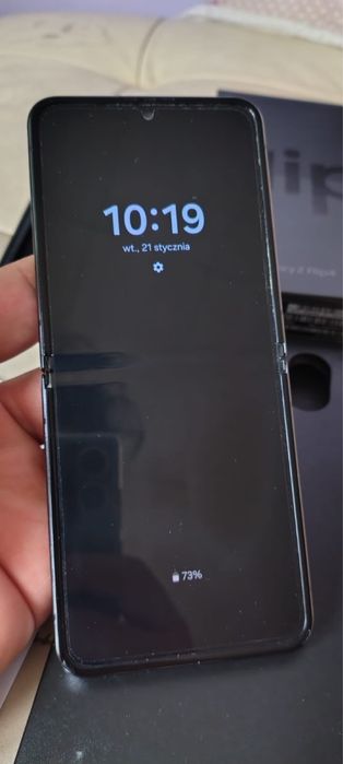 Samsung Z flip 4 black z wadą ogolny stan idealny brak pekniec
