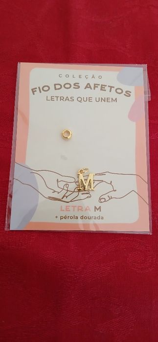 Letra M, da coleção Fio dos Afetos, nova