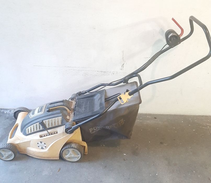 Máquina cortar relva eléctrico 1800 w e 2 aparadores  bosch e gardena