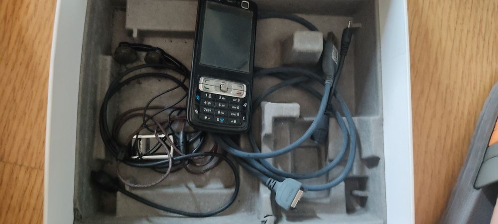 Telemóvel Nokia N73