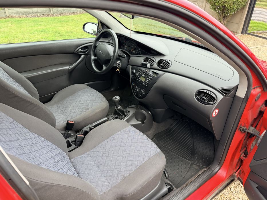 Ford focus mk1 1.4 75 km