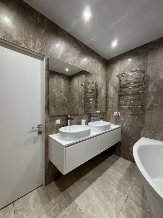 Сдам 4 ком квартиру ЖК Семейный Дафи газовое отопление