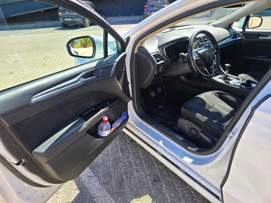Ford Mondeo SW MK5 2.0 TDCi Titanium Turnier 150cv 2017
