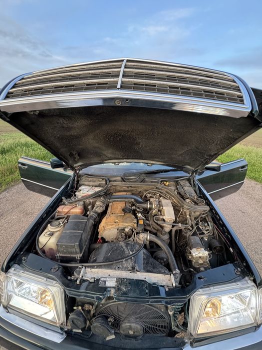 Мерс 124 купе coupe