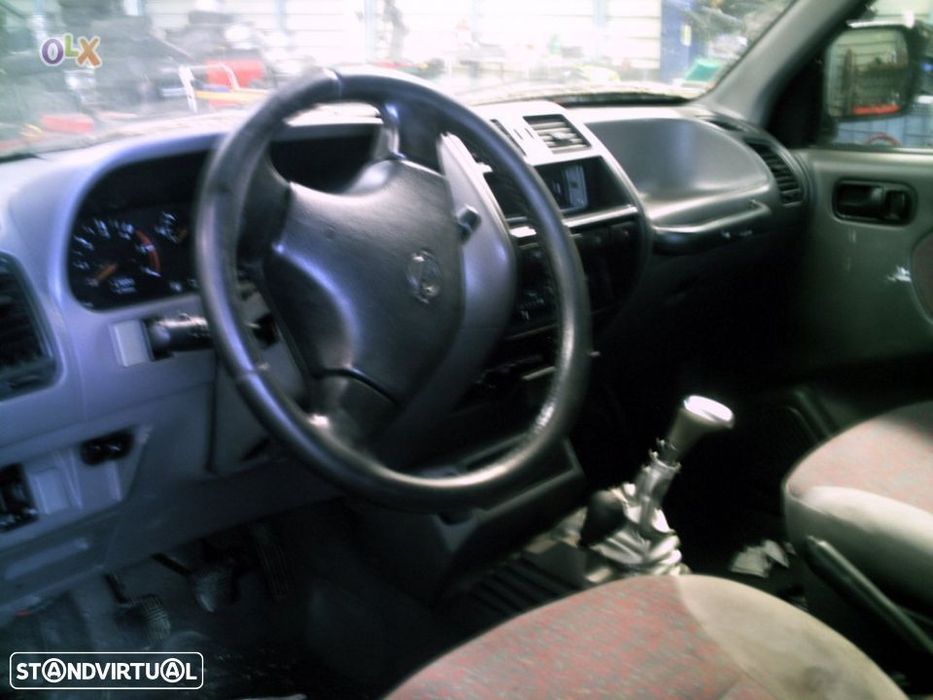 Nissan terreno II 2.7 td longo de 1995 para peças