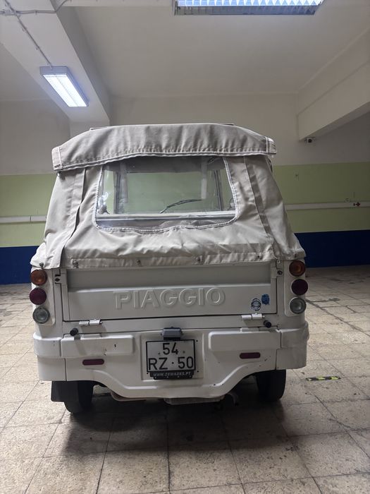 Piaggio Ape Calessino 200 (tuktuk)
