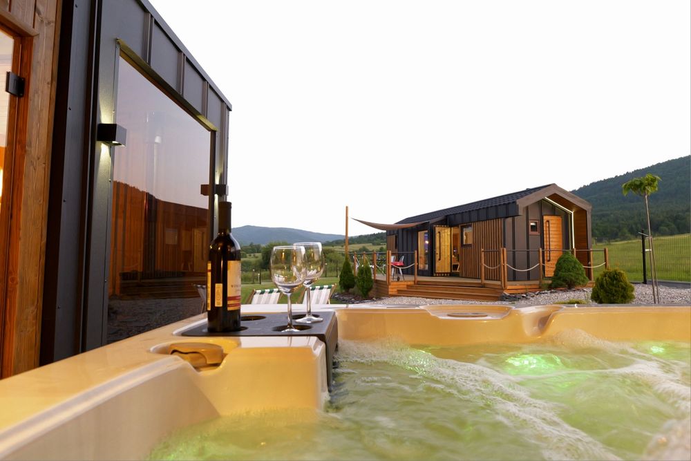 Domek z sauną i jacuzzi