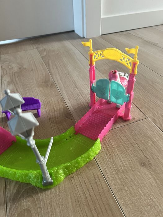 Barbie on the go carnivall zestaw karuzela ideal