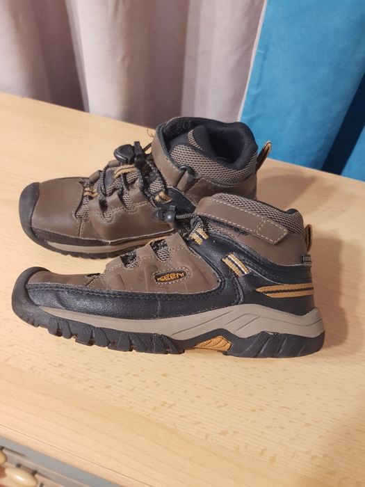 Шкіряні весняні/ осінні ботинки keen ( оригінал), 31р