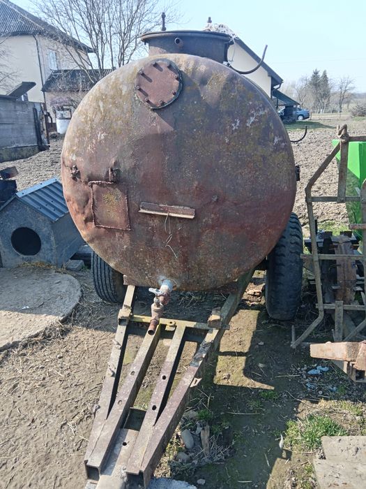 Продам бочку на колесах. Причеп.