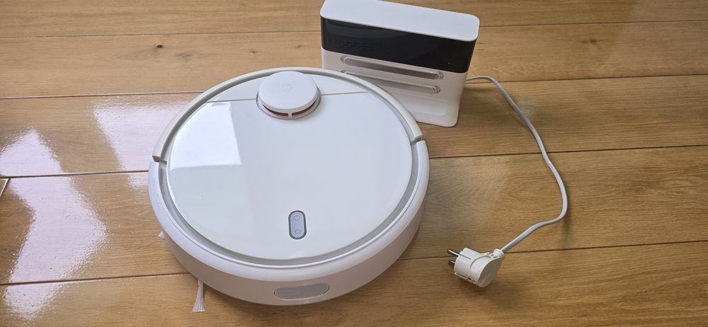 Робот-пылесос Xiaomi Mi Robot  Vacuum (SDJQR01RR)