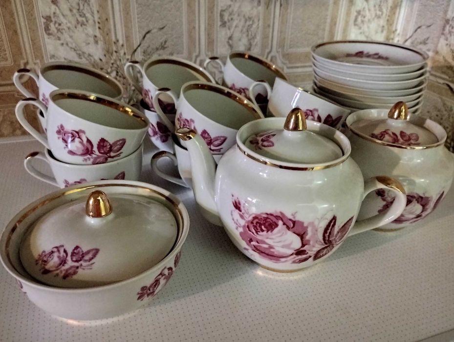 Продам сервиз чайный