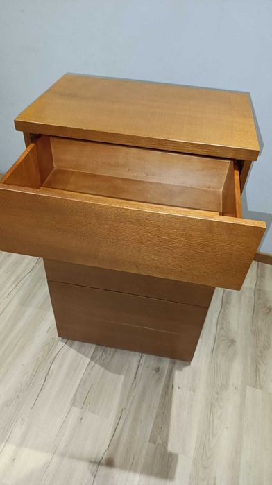 Conjunto de Móveis de Quarto - 2 Cómodas + 2 Mesas de Cabeceira