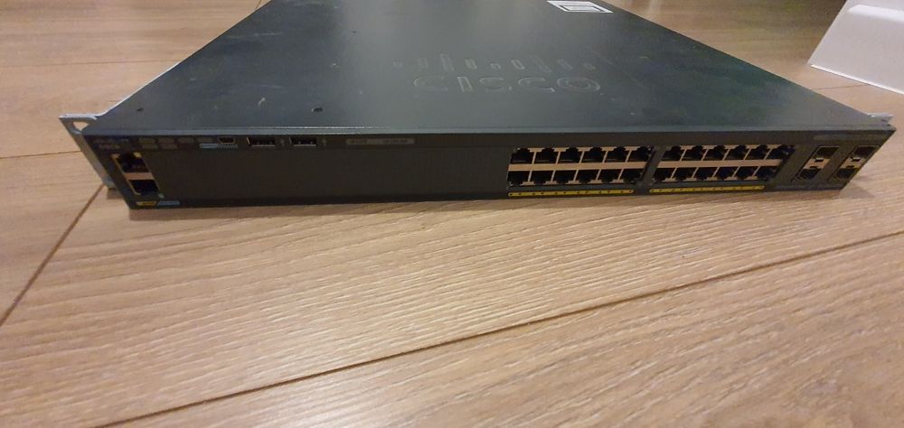 Switch WS-C2960XR-24TS-I