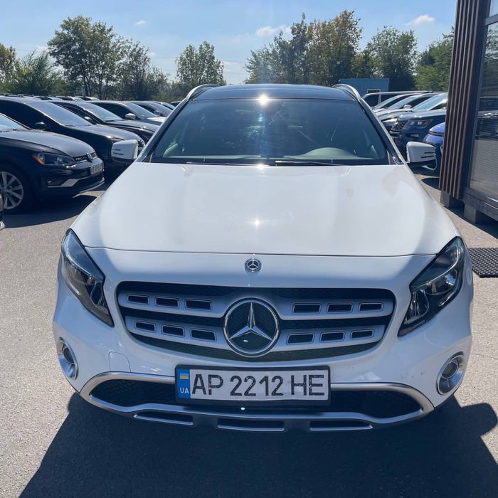 Mercedes-Benz  GLA 250