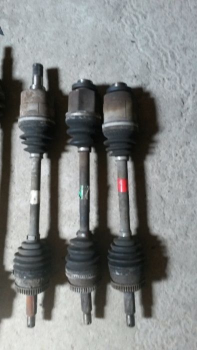 Полуось передняя левая Hyundai Tucson 2004-2012 Разборка