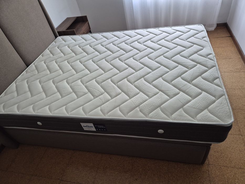 Colchão 190x140 novo