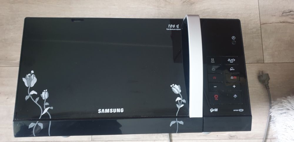 Kuchenka mikrofalowa Samsung z grillem
