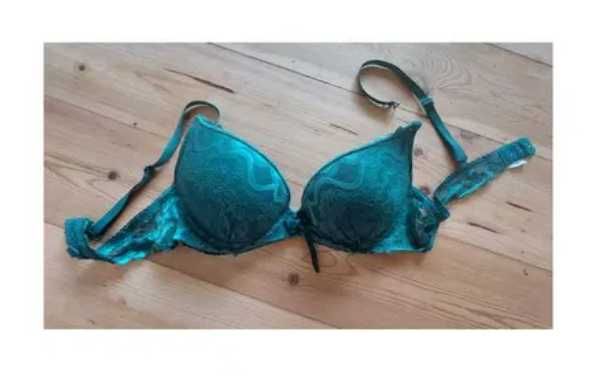 biustonosz zielony push up super koronkowy koronka