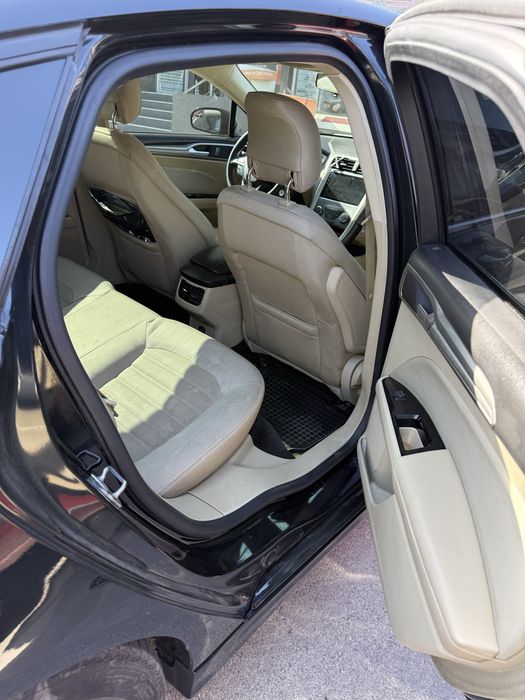 Продам Ford Fusion, хорошее состояние, сел и поехал