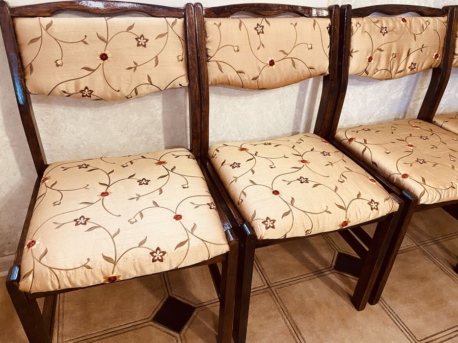 Стулья в отличном состоянии