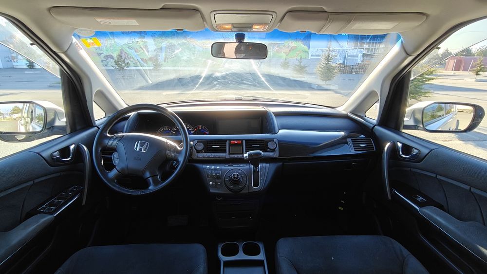 Продам Honda Elysion