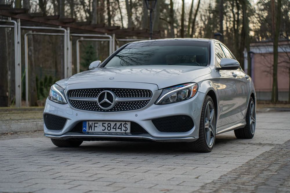 Mercedes-Benz Klasa C Mercedes-Benz Klasa C 300 7G-TRONIC AMG Line