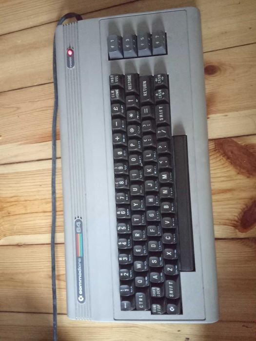 Commodore C 64 retro komputer nie Amiga Atari