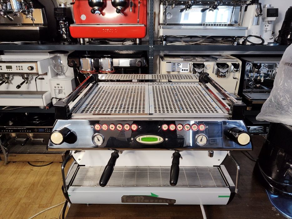 Професійна кавомашина la marzocco gb5