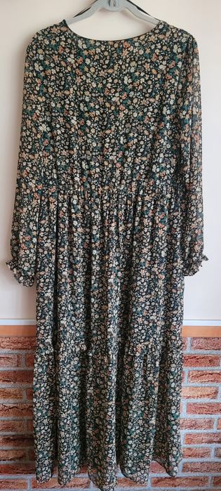 Sukienka maxi w kwiaty firmy Orsay