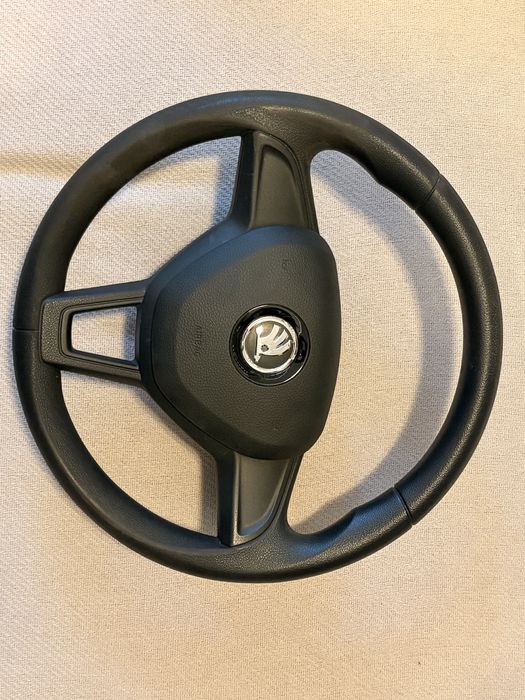 Kierownica gumowa z poduszka Skoda Rapid Fabia Octavia