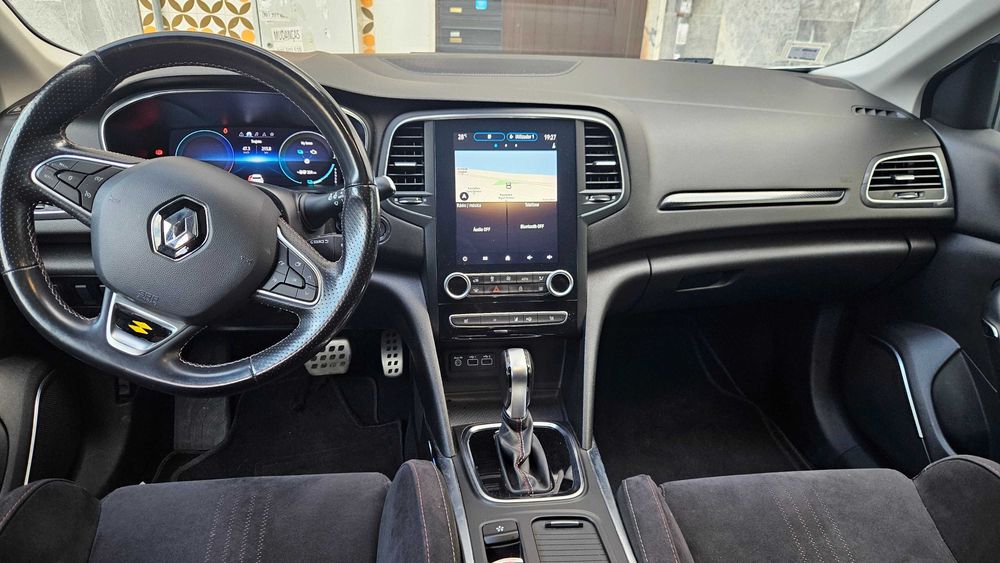 Renault Mégane E-Tech Plug-in Hybrid 160 R.S. Line | 2021 — foto 10