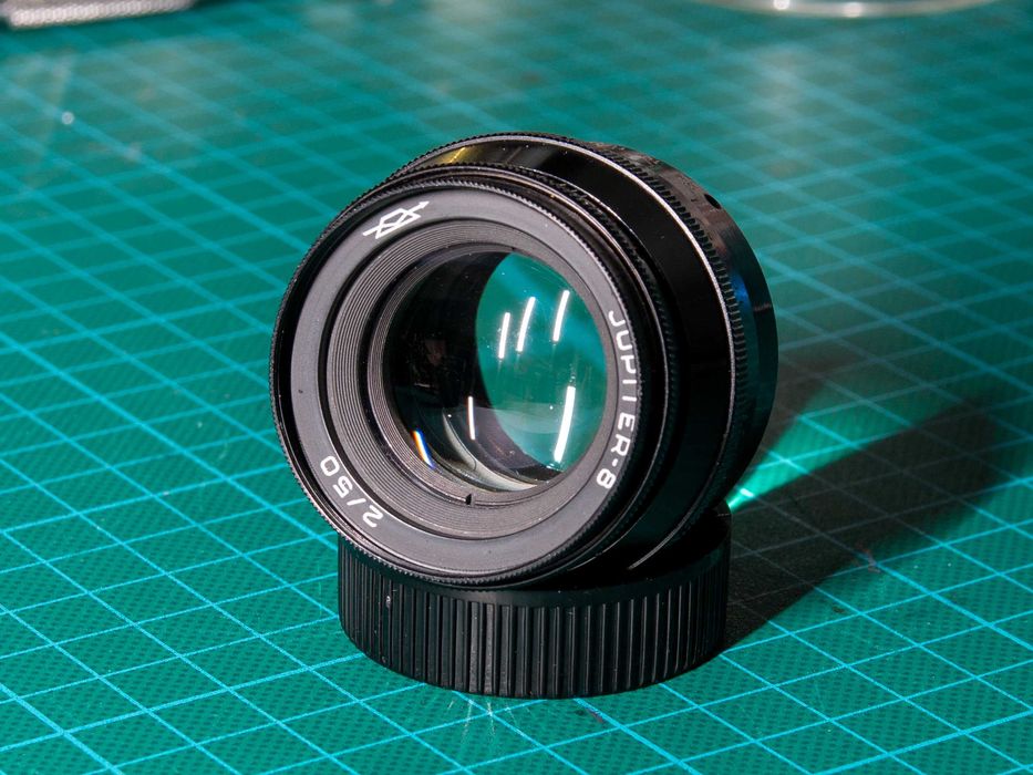 Lente russa/soviética KMZ Jupiter-8 50mm f/2 (M39) - Impecável