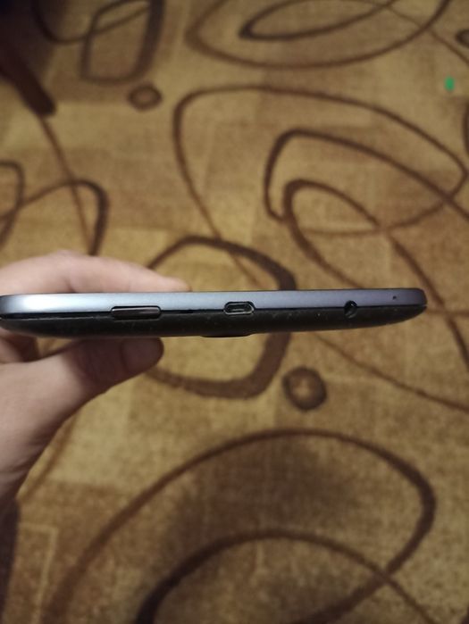 Планшет Lenovo  на запчасті