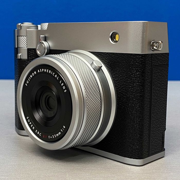 Fujifilm GFX 100RF | 102MP