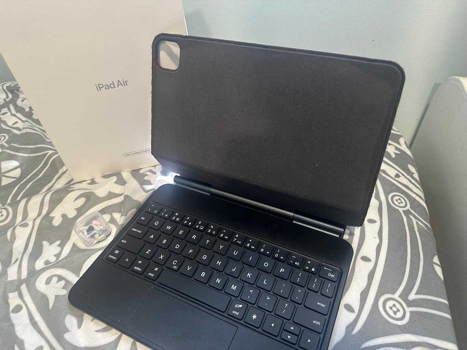 iPad Air 4, 64 GB, com Apple Pencil 2 e Capa com Teclado