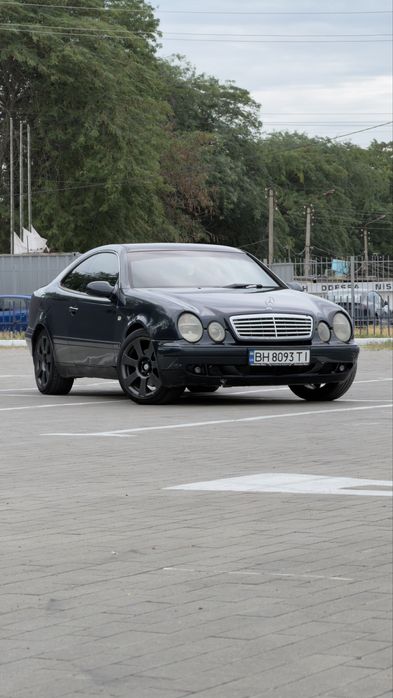 Mercedes-Benz CLK 320 Автомат 3.2 газ бенз