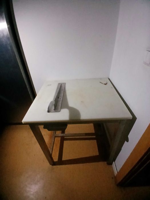 venda de  armário em inox com 4 cubas e de mesa de cortar bacalhau