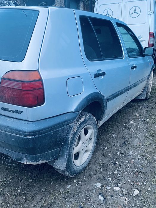 Продам гольф 3 1.4 бензин