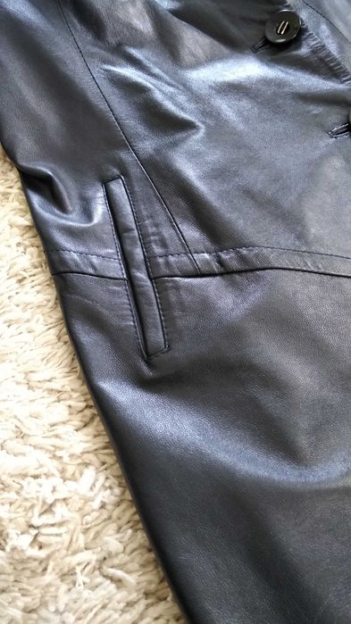 Кожаный плащ темно синего цвета