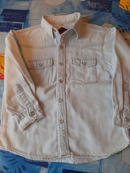 Рубашка белая, рубашка джинсовая на 5-6 лет