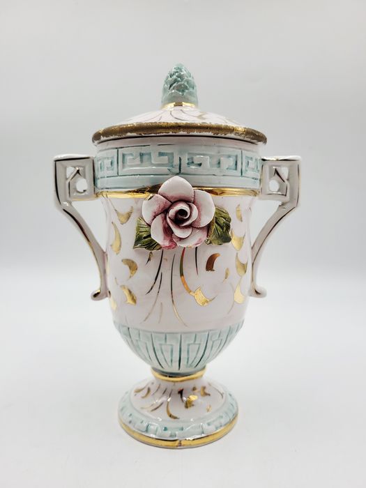 Bogato zdobiona, włoska, ceramiczna, ręcznie malowana waza