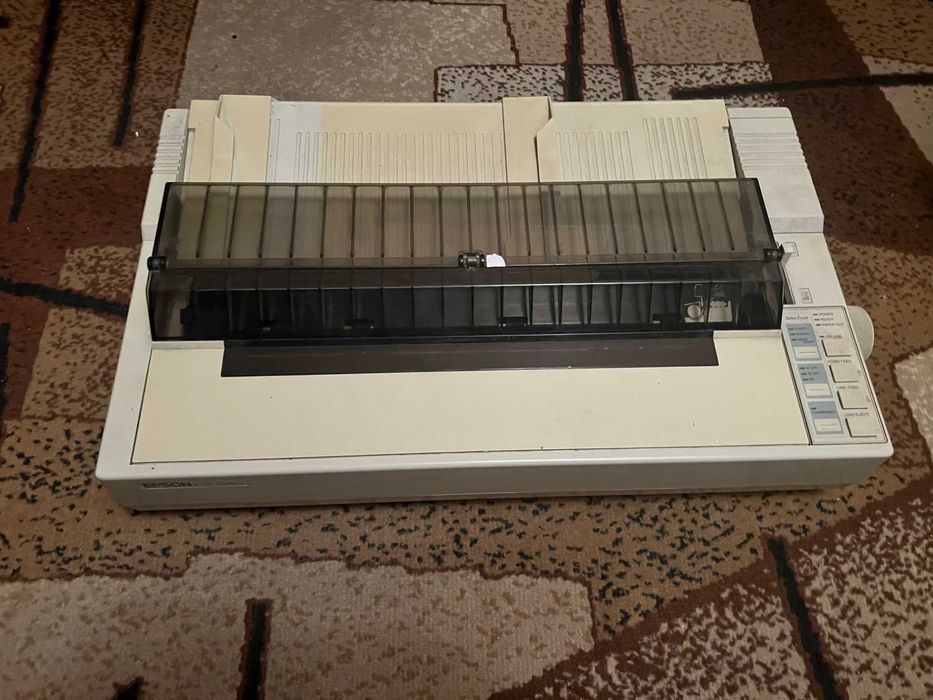 Epson FX-1050 drukarka igłowa z papierem i okablowaniem w zestawie