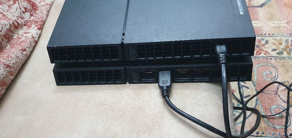 Playstation 4  1tb com gta IV